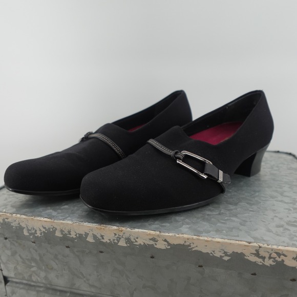 Munro American Shoes - Munro American Womens 7.5 Cindi Black Fabric Low Block Heel Buckle Pumps 7857